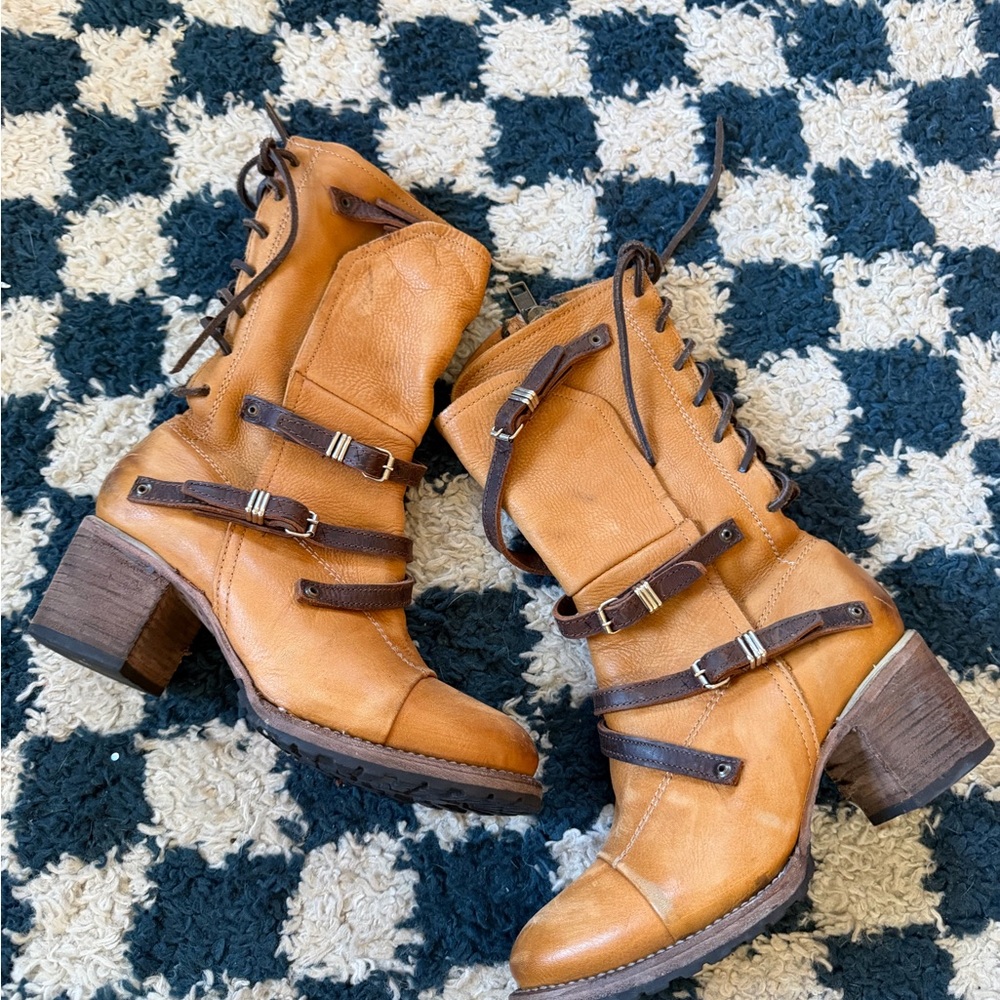 Freebird Cora size 9